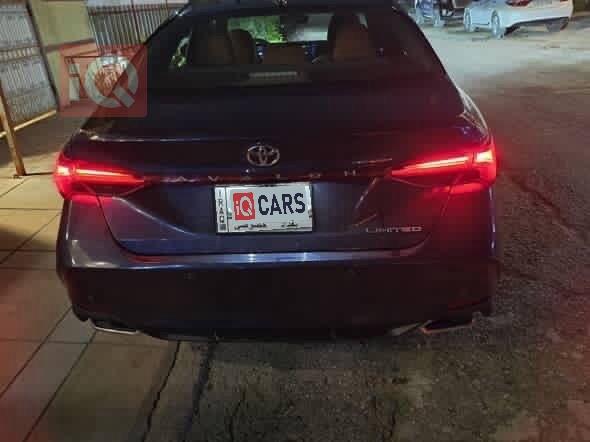 تويوتا أفالون